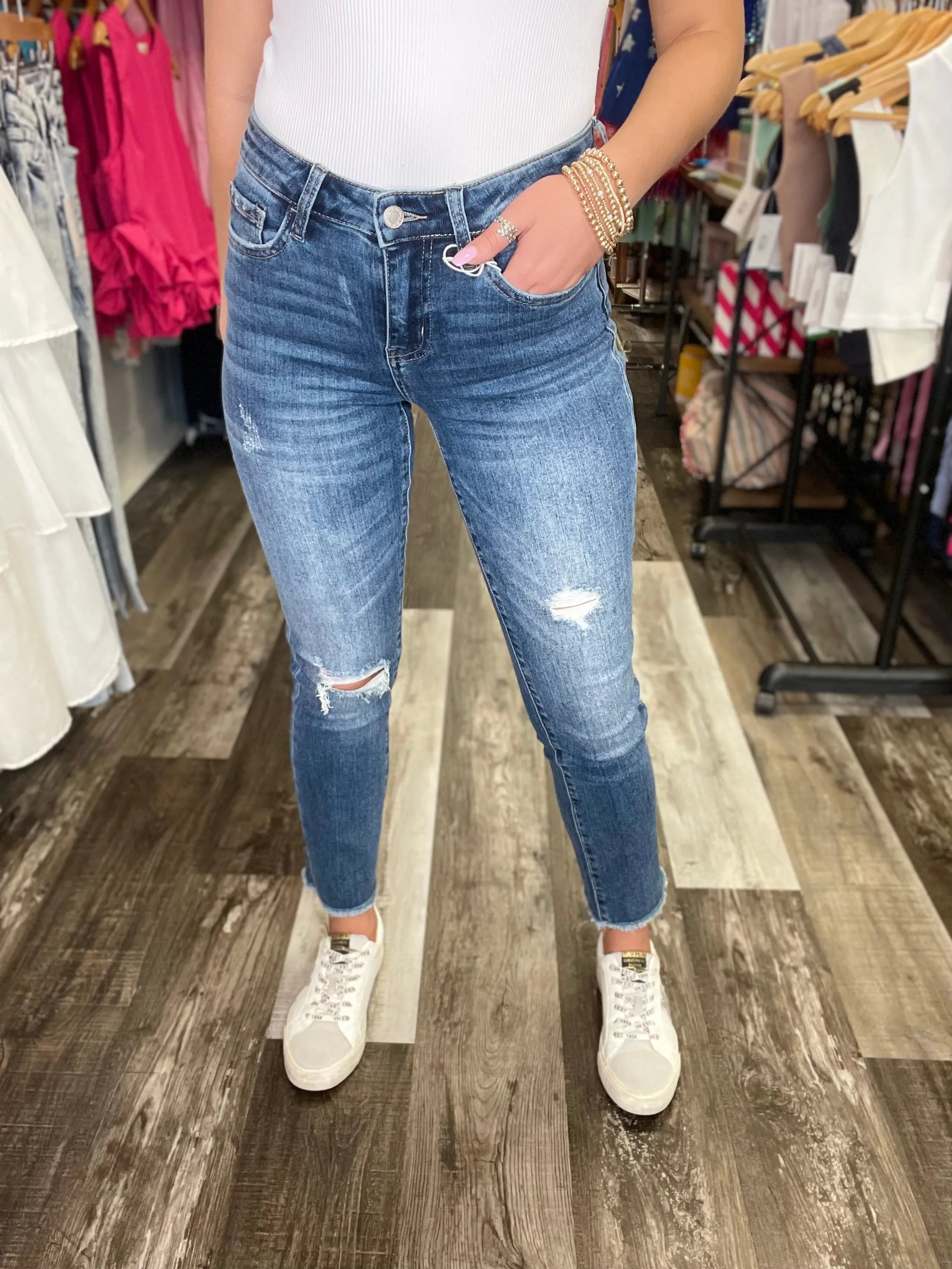 Amber Mid Rise Relaxed Straight Denim