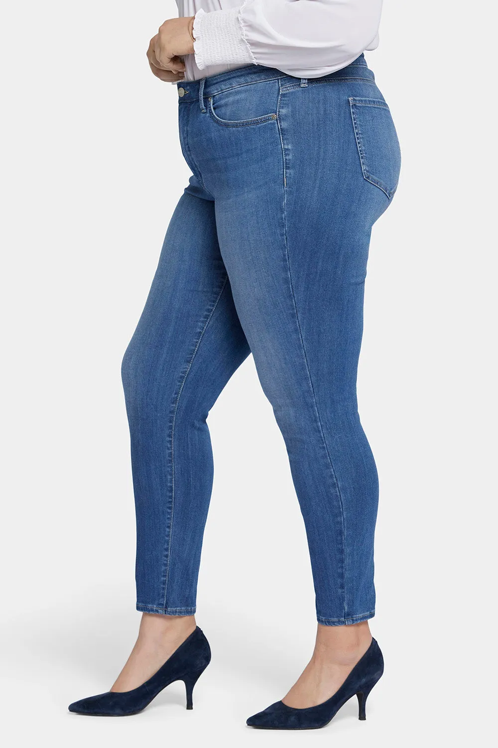 Ami Skinny Jeans In Plus Size - Fairmont