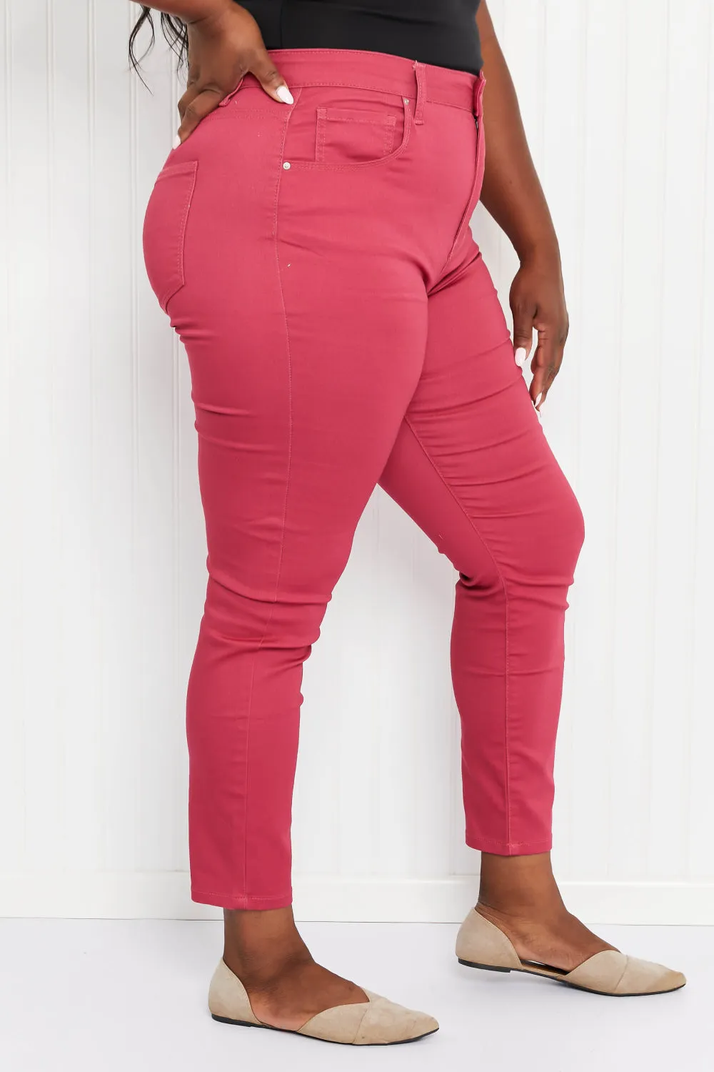 *App Exclusive* High Rise Skinny Jeans in Rose