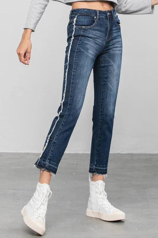 Frayed Hem Cropped Straight Jeans *Online Only*