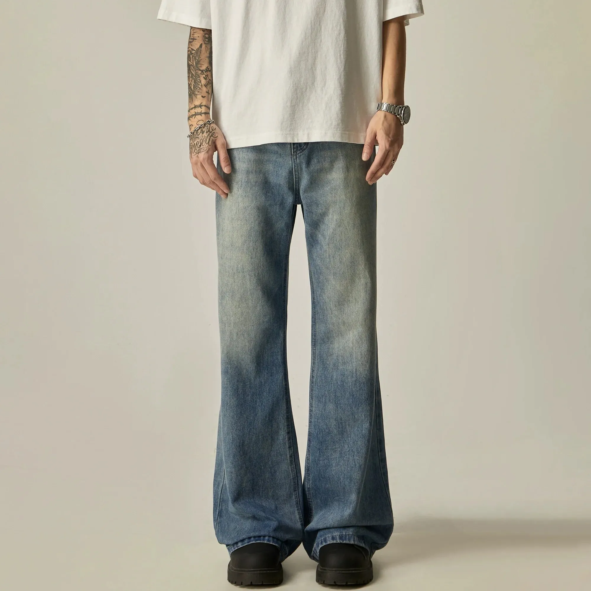 Retro High-Rise Flared Light Wash Jeans