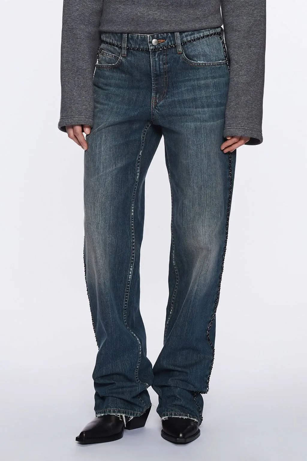 Straight-Leg Jeans With Chain